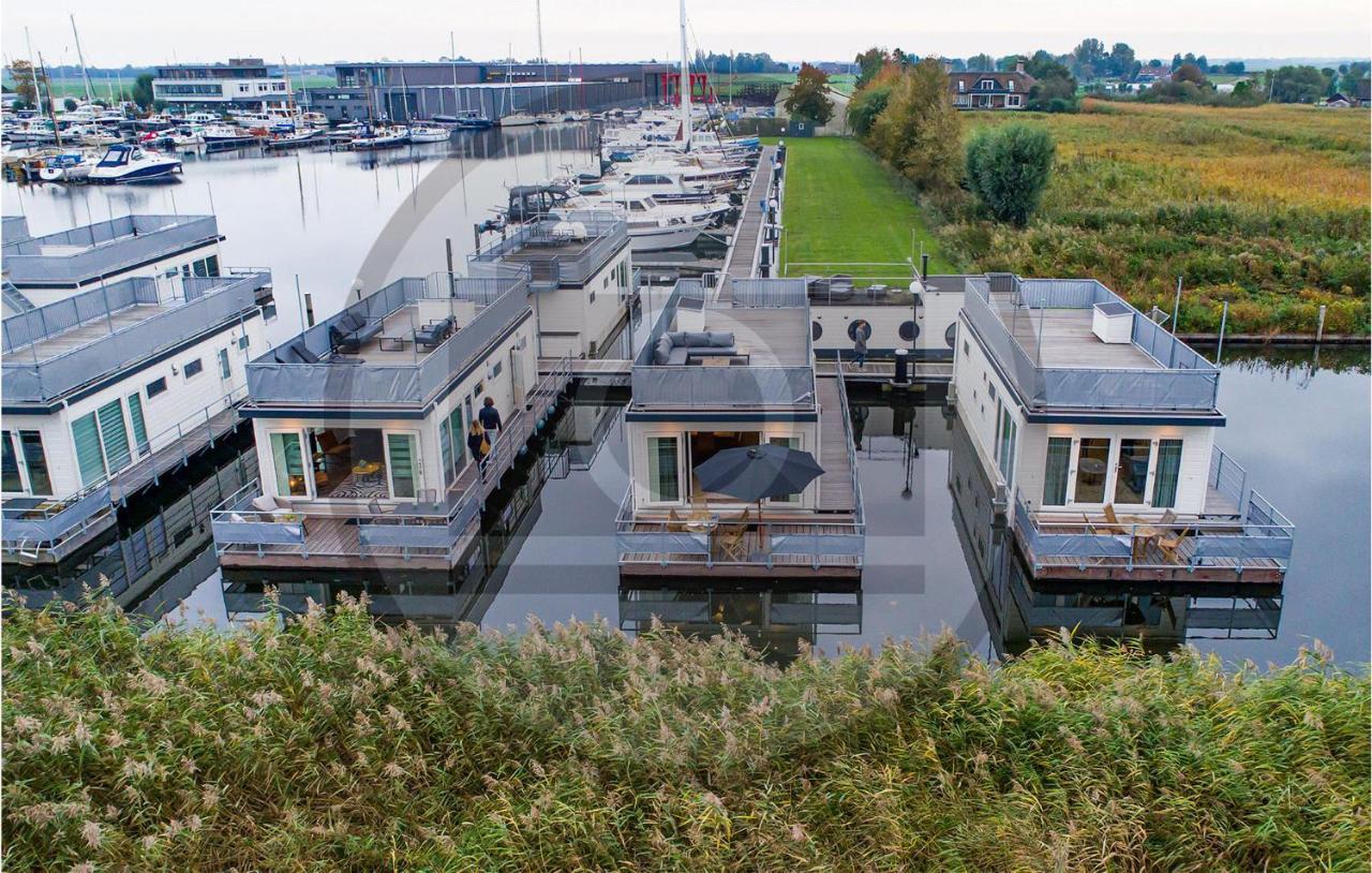 Stunning Ship In Aalsmeer With Kitchen Buitenkant foto